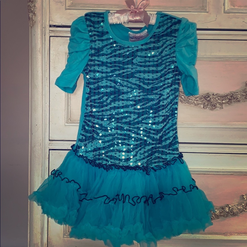 Beauties turquoise sequin dress
